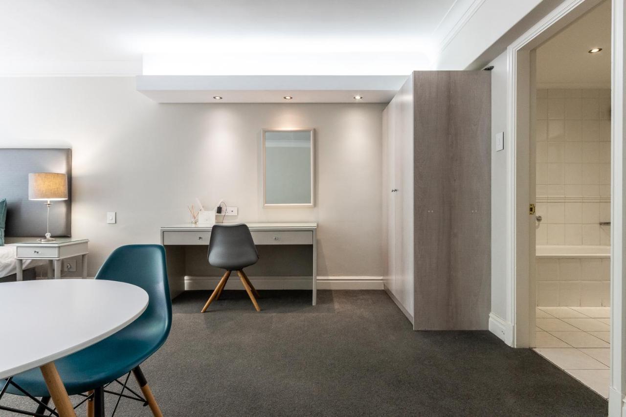 Trendy Apartment In Thibault Square City Centre Cape Town Exterior photo